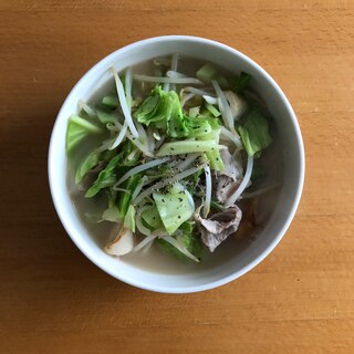 鍋の素で♪野菜たっぷりちゃんぽん麺